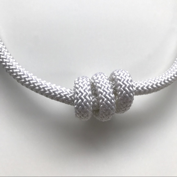 White long rope necklace multiple ways to wear - Picture 9 of 15